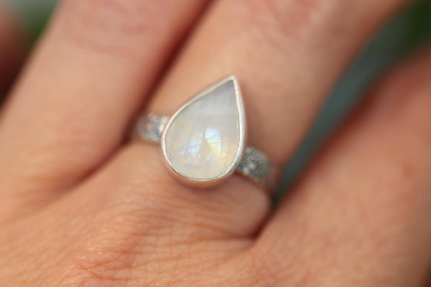 Sterling silver faceted rainbow moonstone ring US size 6.5