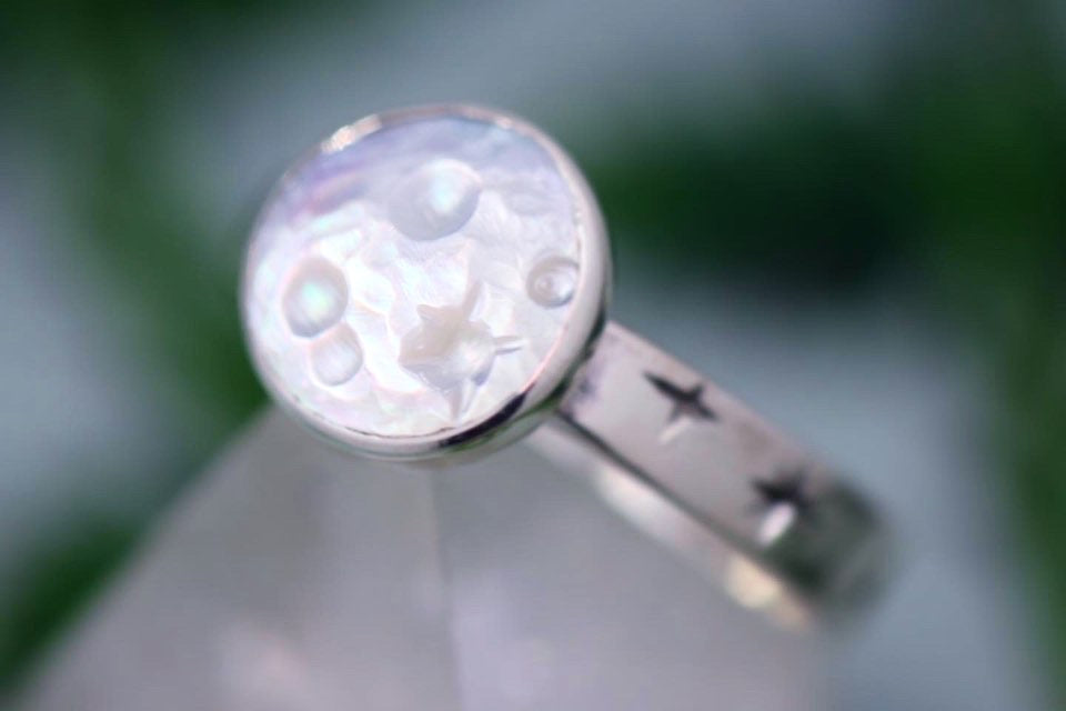 Sterling silver starry night pearl moon ring US 8