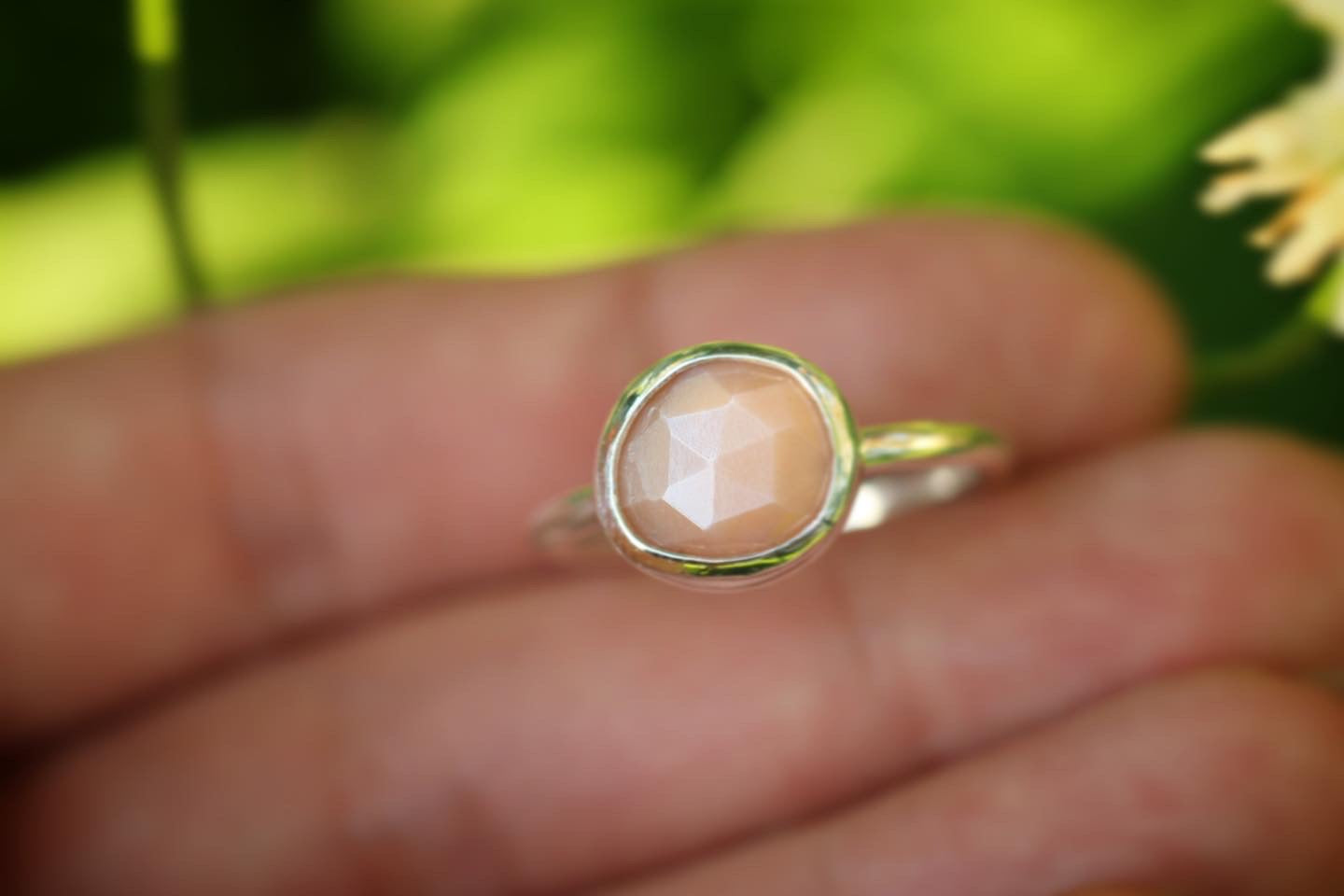 Sterling silver peach moonstone ring US 8