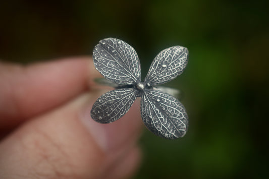 Sterling silver hydrangea ring US size 7