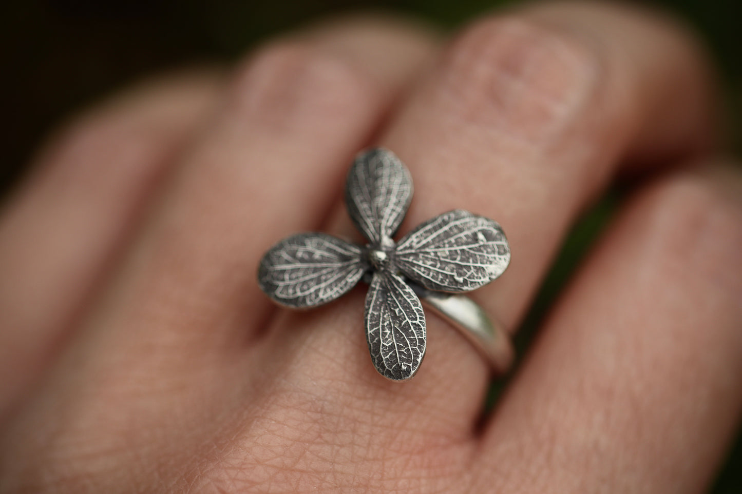 Sterling silver hydrangea ring US size 7.75