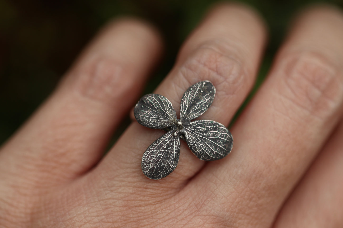 Sterling silver hydrangea ring US size 5.5