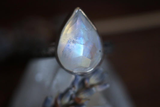 Sterling silver faceted rainbow moonstone ring US size 6.25