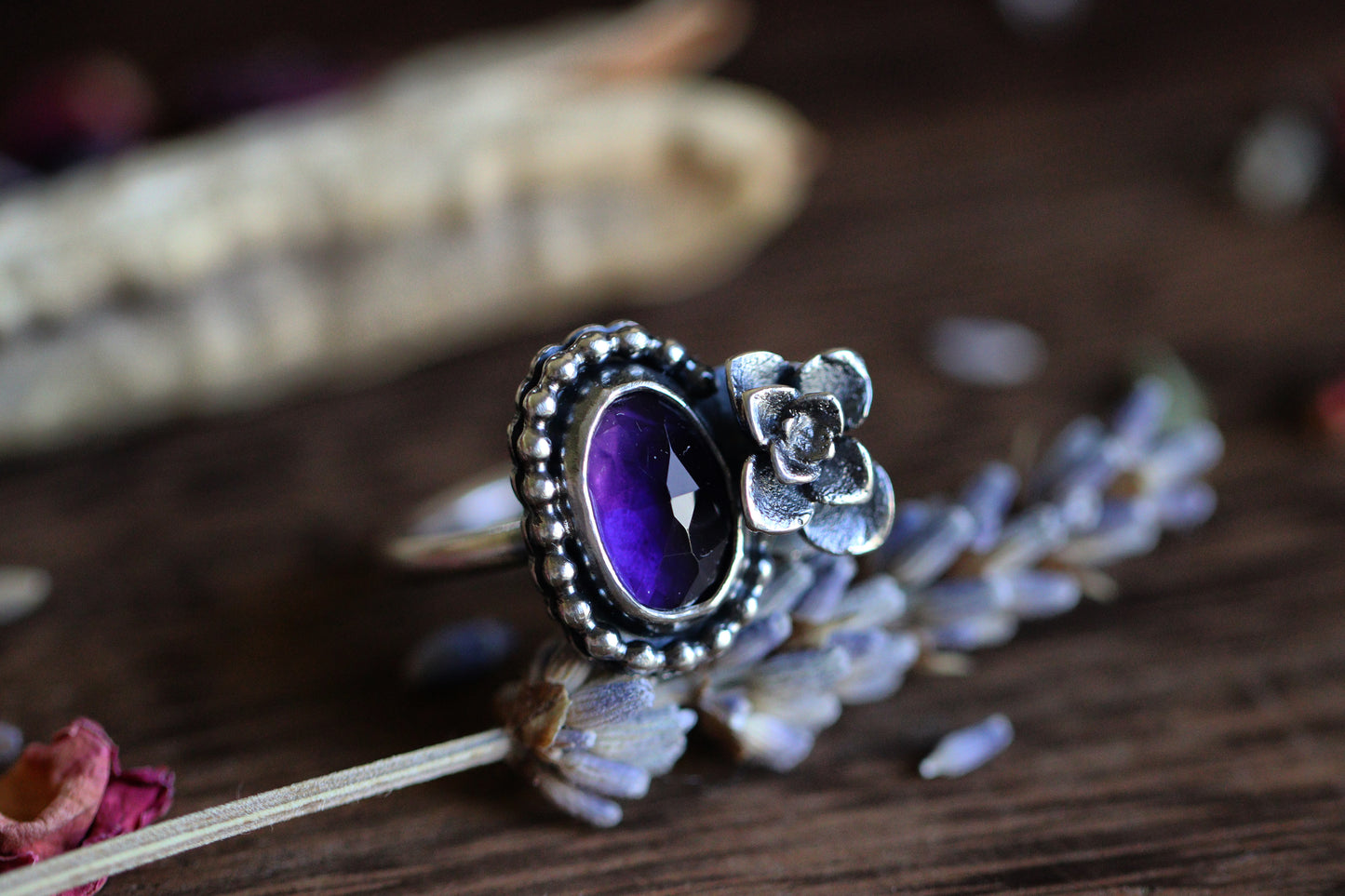 Victorian style amethyst succulent ring US 5