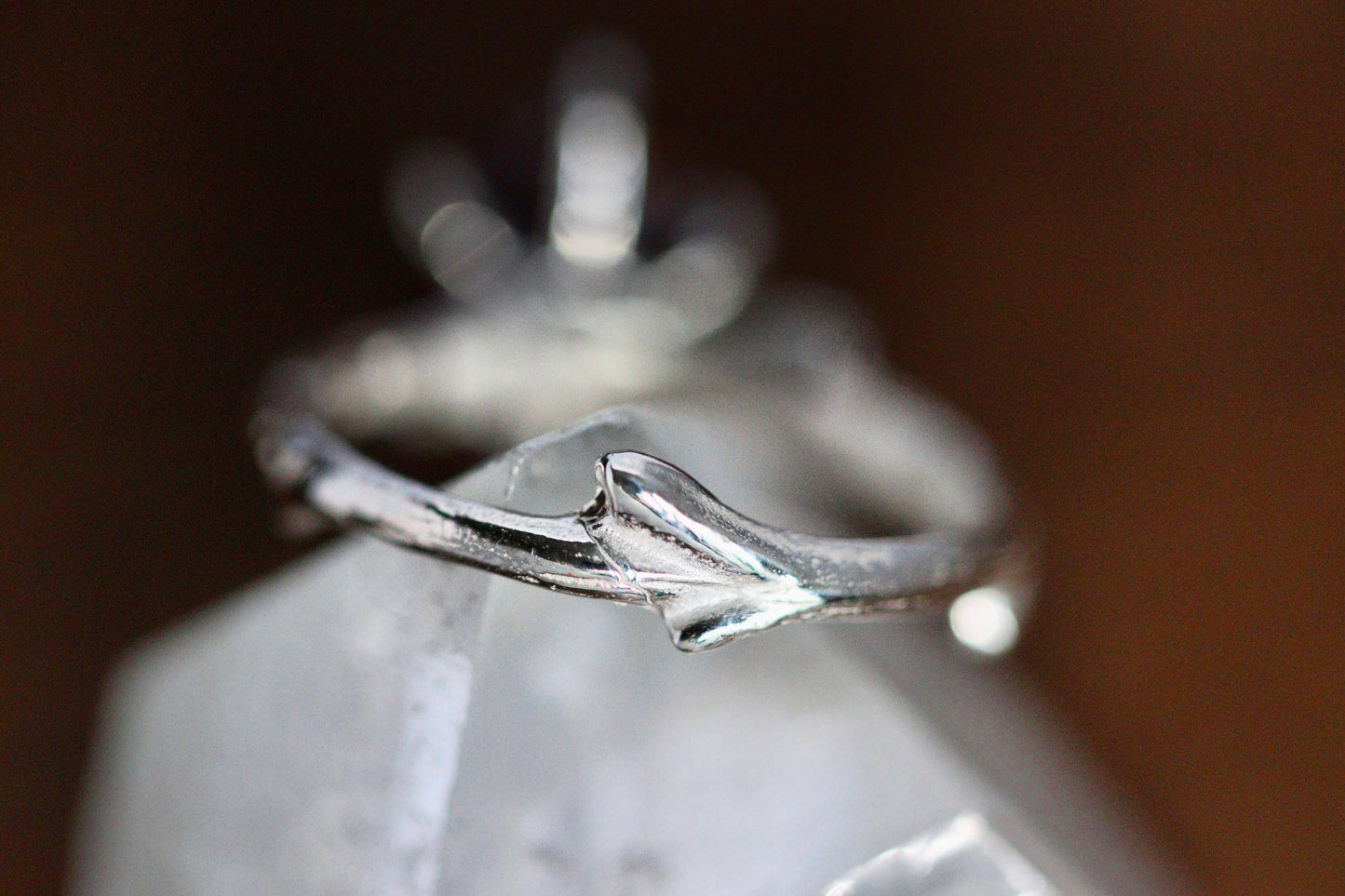 Sterling silver prong set super 7 twig ring US size 6
